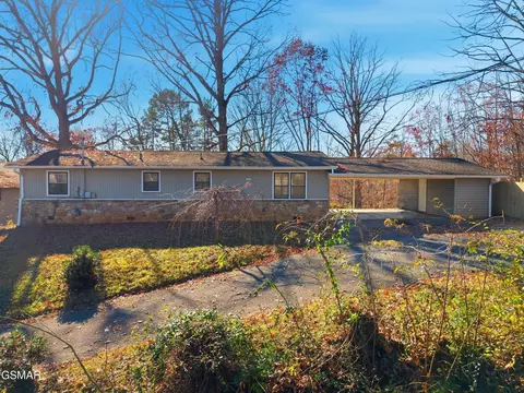 1024 Tramel Rd, Sevierville, TN 37862