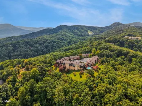1050 Ski View Dr #306, Gatlinburg, TN 37738