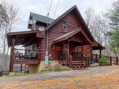 3303 Sugar Maple Loop, Sevierville, TN 37862 photo 1