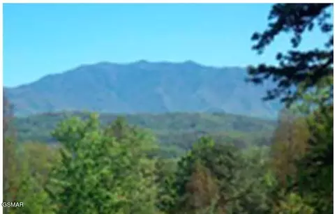 1837 Walker Trl, Sevierville, TN 37876