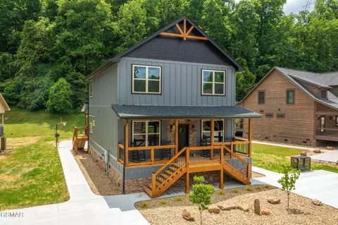 3121 Cherokee Valley Dr, Sevierville, TN 37862