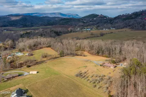 85 Ownby Rd, Sevierville, TN 37862