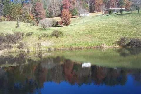 103 Mccarter Hollow Rd, Sevierville, TN 37862