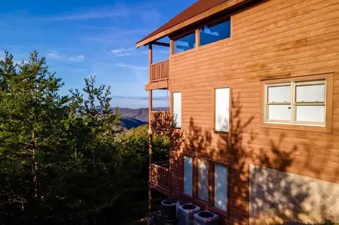 4529 Stackstone, Sevierville, TN 37862 photo 5