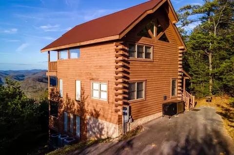 4529 Stackstone, Sevierville, TN 37862 photo 6