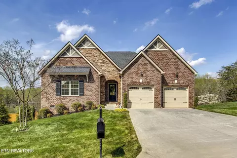 2724 Tallgrass Ln, Knoxville, TN 37932