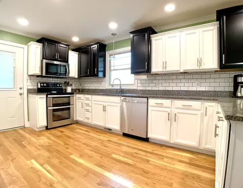 423 Rivermont Dr, Clarksville, TN 37043