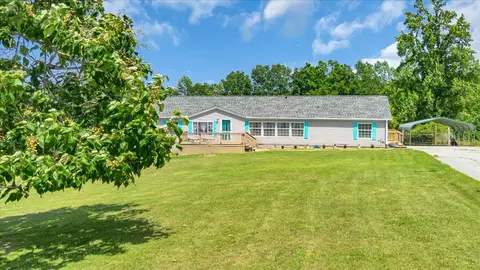 2657 Oak Grove Rd, Red Boiling Springs, TN 37150