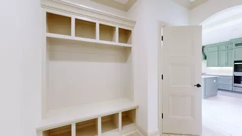 Entry Way - 7014 Baker Rd, Murfreesboro, TN 37129 photo 2 of 4