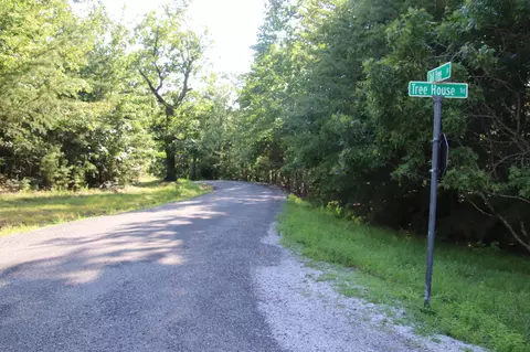 400 Tree House Trl, Dunlap, TN 37327