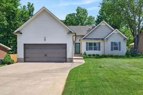 2852 Kettle Ct, Clarksville, TN 37043
