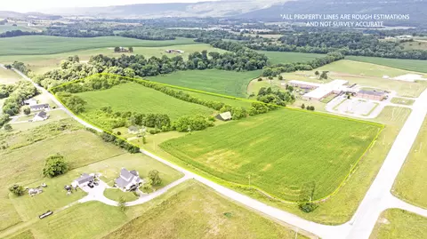 14329 Lower East Valley Rd, Pikeville, TN 37367