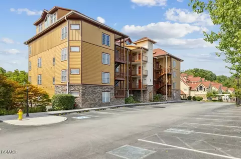 527 River Place Way #334, Sevierville, TN 37862