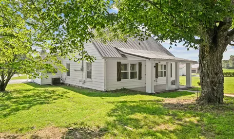 6606 Old Tullahoma Rd, Winchester, TN 37398