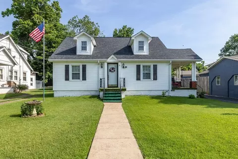 411 5th Ave, Columbia, TN 38401