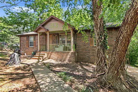 313 Southern Dr, Clarksville, TN 37042