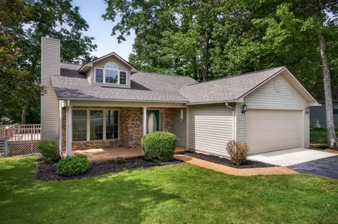 5010 Cheyenne Dr, Crossville, TN 38572