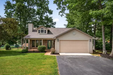 5010 Cheyenne Dr, Crossville, TN 38572