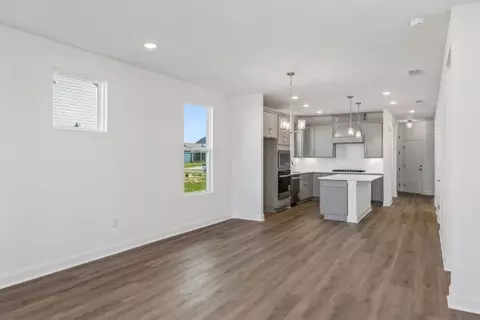 Living - 424 Sharp Way, Murfreesboro, TN 37128 photo 3 of 3