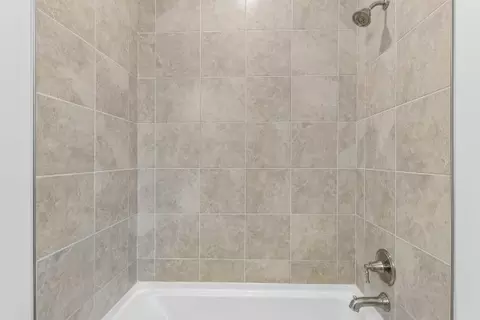 Bath - 424 Sharp Way, Murfreesboro, TN 37128 photo 1 of 2