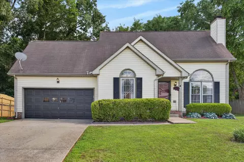 472 Bamburg Dr, Clarksville, TN 37040