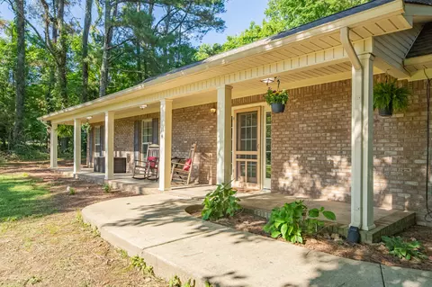812 Good Hope Rd, Leoma, TN 38468