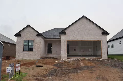 221 Harvest Moon Dr, Clarksville, TN 37043