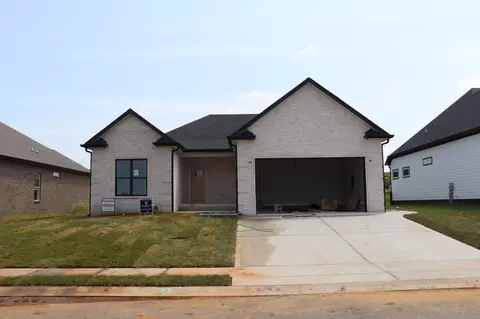 221 Harvest Moon Dr, Clarksville, TN 37043