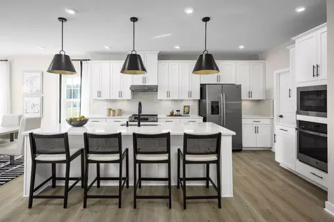 Kitchen - 1102 Pinehurst Ct, Murfreesboro, TN 37128 photo 2 of 3