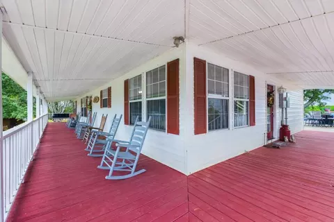 Exterior - 219 Thomas Farms Ln, Morrison, TN 37357 photo 8 of 21