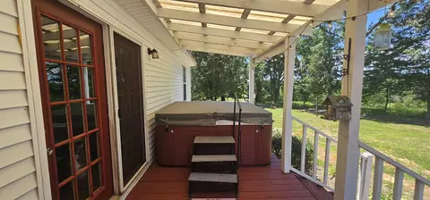 Exterior - 219 Thomas Farms Ln, Morrison, TN 37357 photo 14 of 21