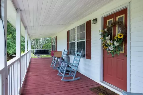 Exterior - 219 Thomas Farms Ln, Morrison, TN 37357 photo 7 of 21