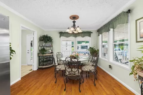 Dining - 219 Thomas Farms Ln, Morrison, TN 37357 photo 5 of 7