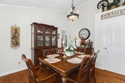 Dining - 219 Thomas Farms Ln, Morrison, TN 37357 photo 1 of 7