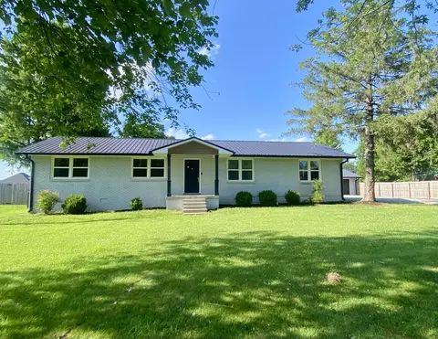 136 Hillcrest St, Mcewen, TN 37101