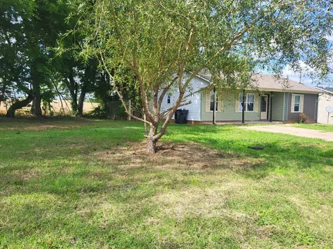 1647 Hannibal Dr, Oak Grove, KY 42262