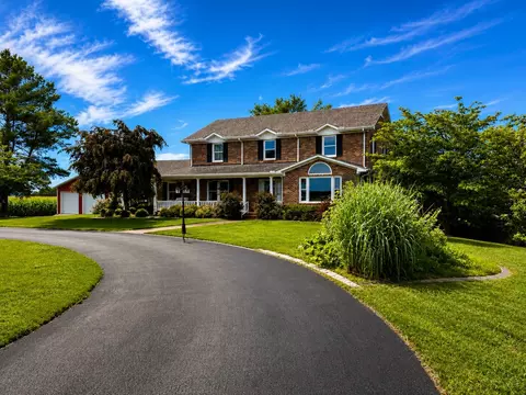 10814 Clarksville Rd, Olmstead, KY 42265