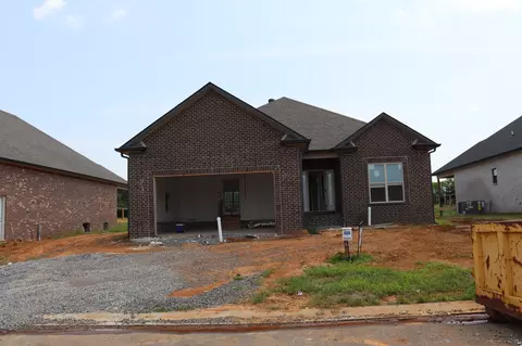 225 Harvest Moon Dr, Clarksville, TN 37043
