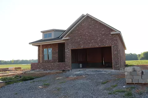 229 Harvest Moon Dr, Clarksville, TN 37043