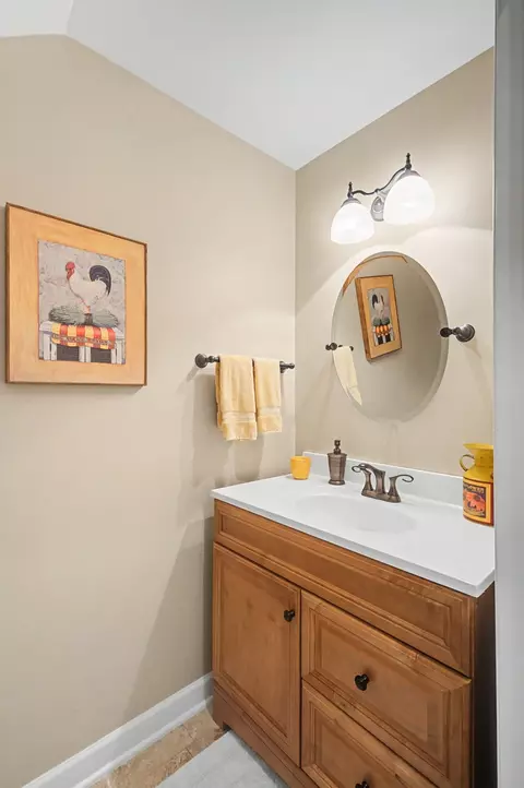 Bath - 112 Ormesby Pl, Franklin, TN 37064 photo 1 of 3