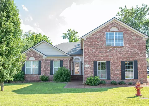 8300 Trading Post Ct, Nashville, TN 37221