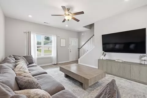 Entry Way - 518 Ruby Cate Way, Murfreesboro, TN 37128 photo 4 of 6
