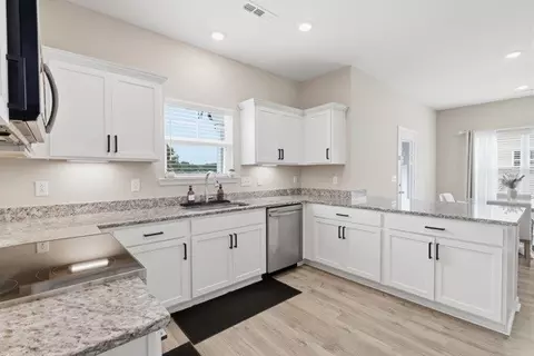 Kitchen - 518 Ruby Cate Way, Murfreesboro, TN 37128 photo 2 of 2