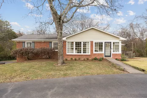 734 W Meade Dr, Nashville, TN 37205