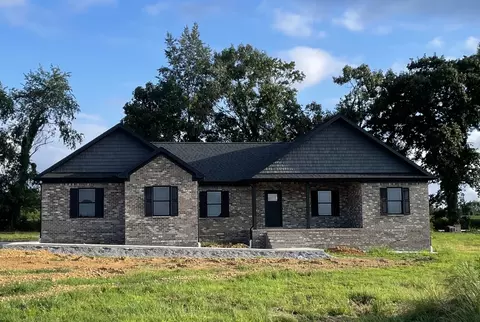 200 Hidden Hills Ln, Summertown, TN 38483
