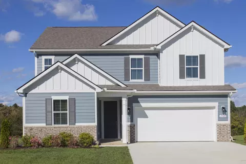 1560 Oak Springs Dr, Columbia, TN 38401