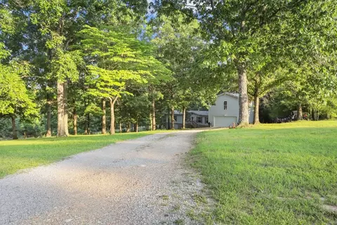 555 Fire Tower Rd, Dickson, TN 37055 photo 2