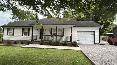 107 High St, Chapel Hill, TN 37034
