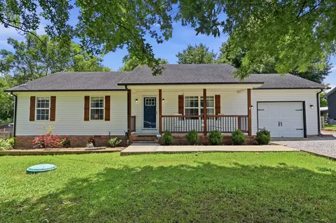 107 High St, Chapel Hill, TN 37034
