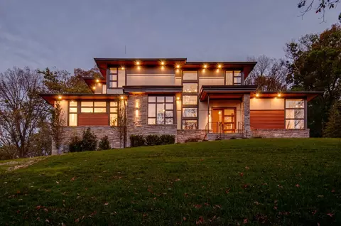 6449 Fleetwood Dr, Nashville, TN 37209